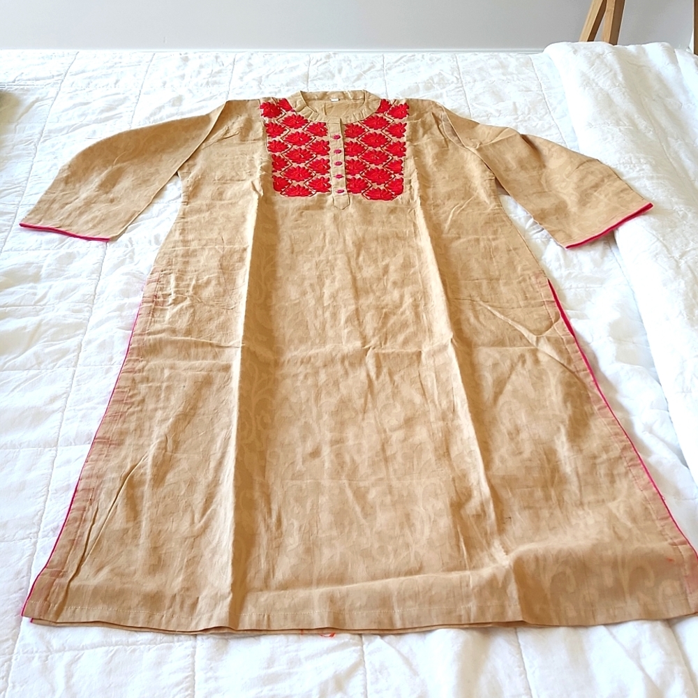 Women's beige and pink kurta size medium new no tags